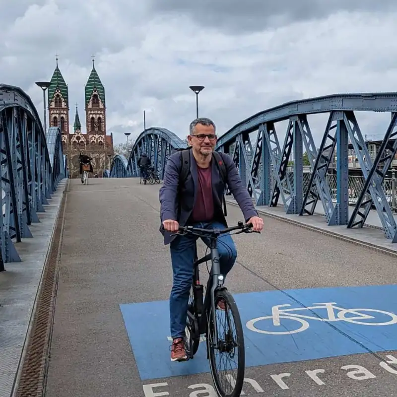 Fahrradheld Andrea Burzacchini | JobRad Fahrradheld Andrea Burzacchini | JobRad